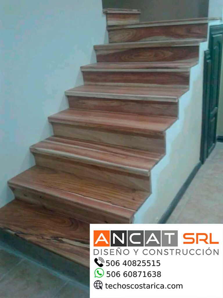 Escaleras de madera